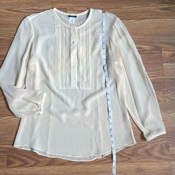 J.Crew Silk Blouse Long Sleeve Tuxedo Pleated Front 1/2 Button Sz S Ivory  NWOT - Picture 3 of 9